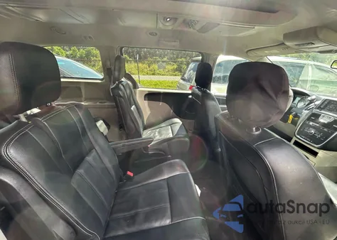 2016 Chrysler Town & Country Touring z USA, uszkodzony, nr VIN 2C4RC1BG1GR259868